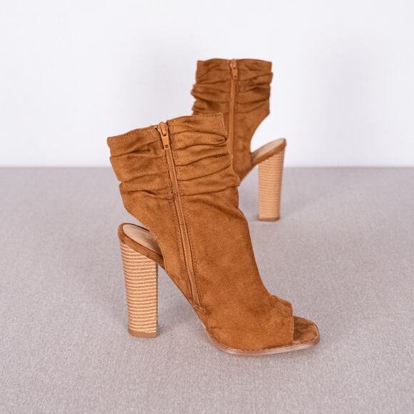 Women's Brown Faux Suede Peep Toe Heeled Zip Booties SZ 8 Festival Western Boho - Picture 3 of 8